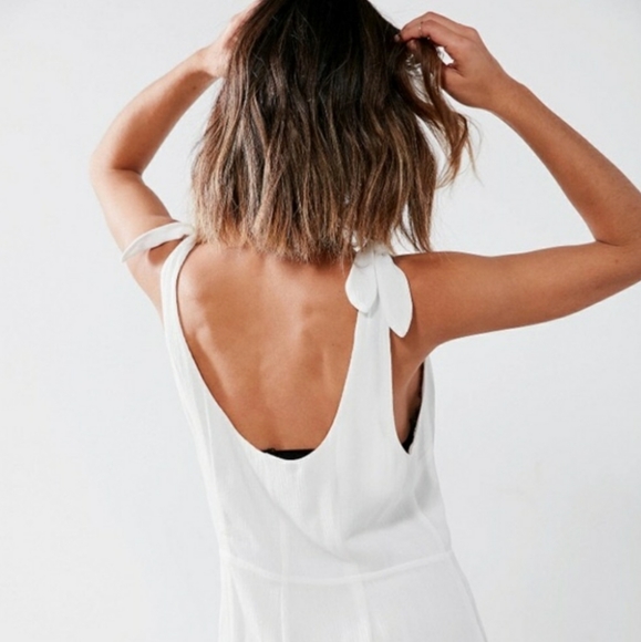 Kimchi Blue Sz. M Romper - Picture 2 of 7